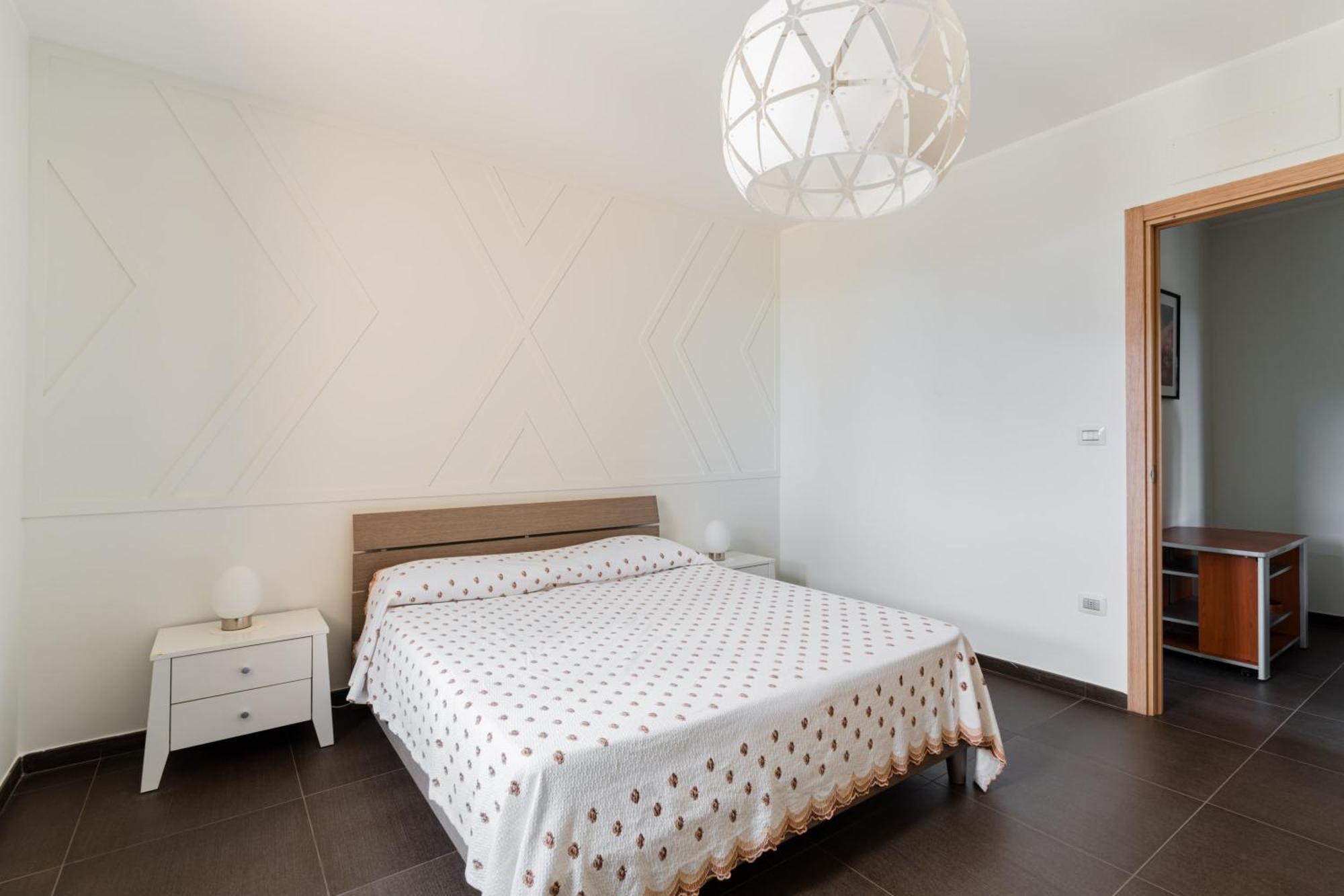 Intera Villa Ad Uso Esclusivo Con 2 Bagni 4 Camere Da Letto,Garage,Giardino,Area Fitness,Lavatrice,Wifi Tuglie Extérieur photo