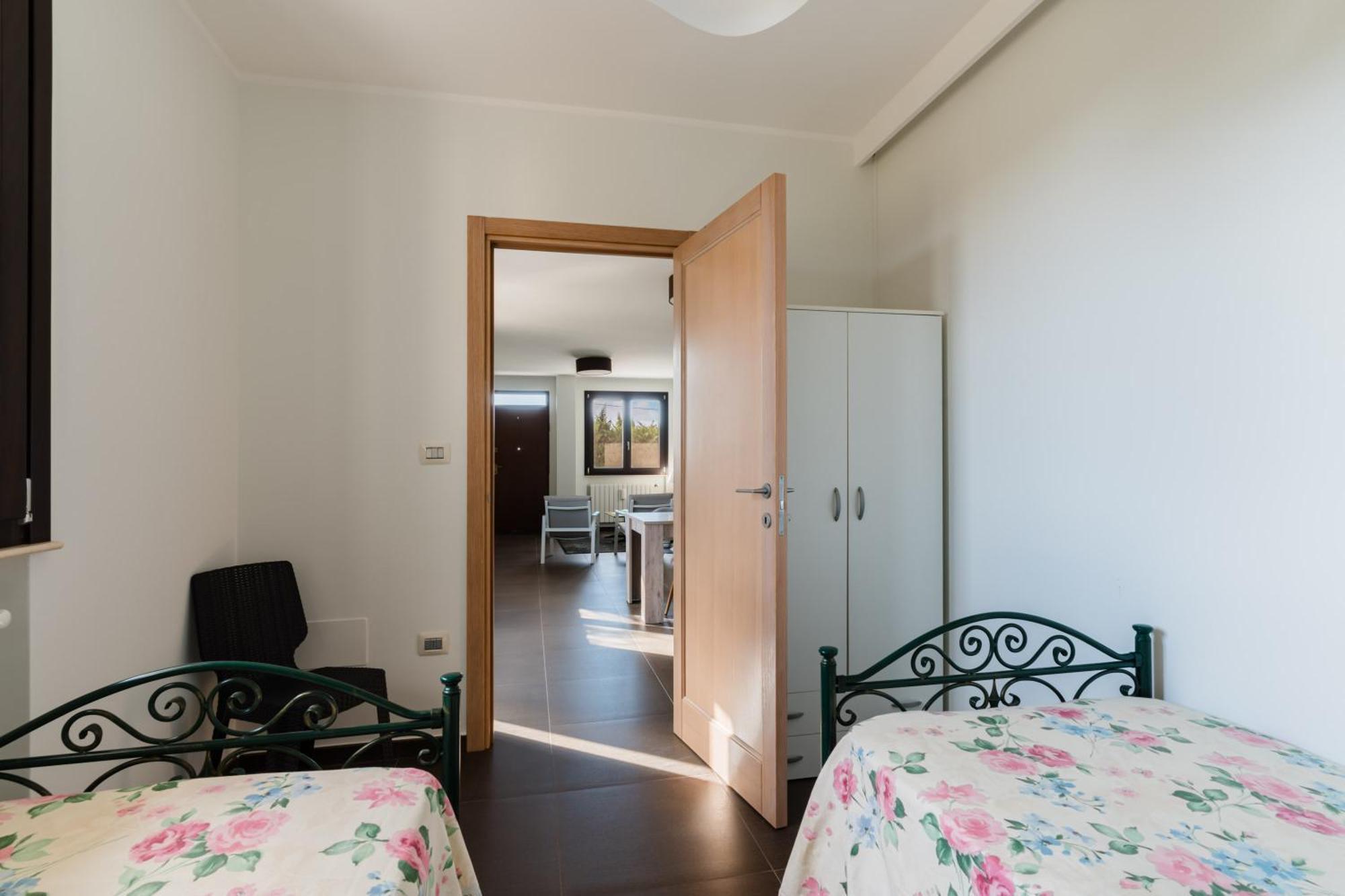 Intera Villa Ad Uso Esclusivo Con 2 Bagni 4 Camere Da Letto,Garage,Giardino,Area Fitness,Lavatrice,Wifi Tuglie Extérieur photo
