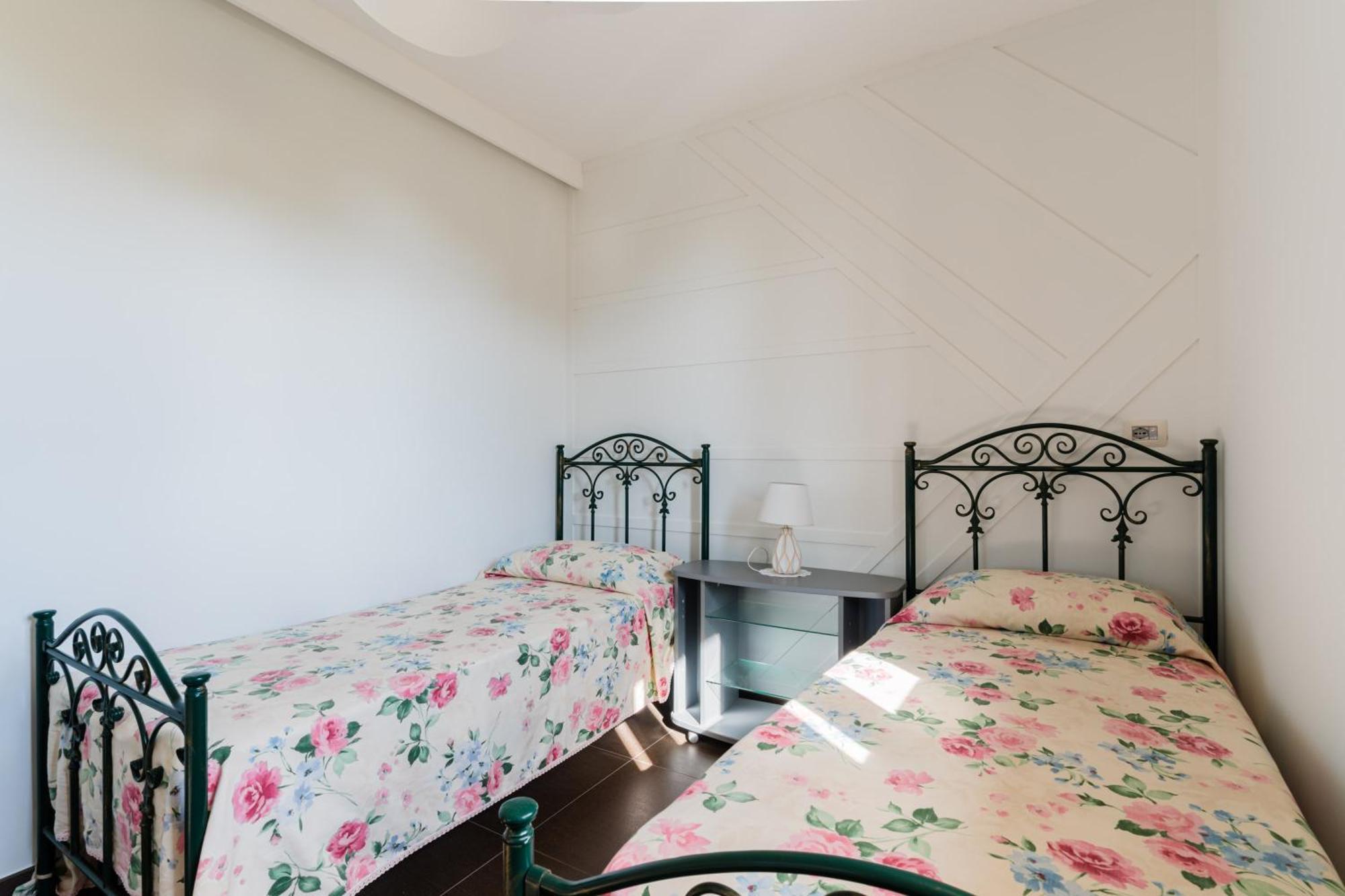 Intera Villa Ad Uso Esclusivo Con 2 Bagni 4 Camere Da Letto,Garage,Giardino,Area Fitness,Lavatrice,Wifi Tuglie Extérieur photo